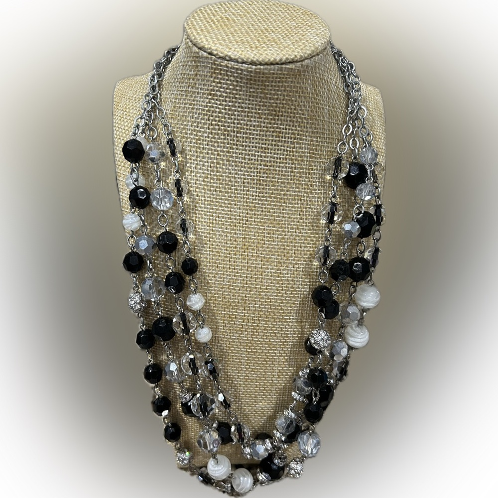 White House Black Market Necklace